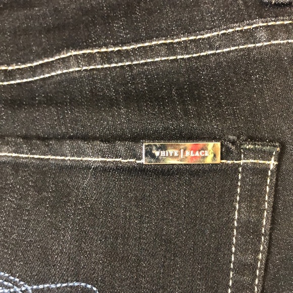 White House Black Market”Feel Beautiful” Capris 8 - Picture 7 of 10
